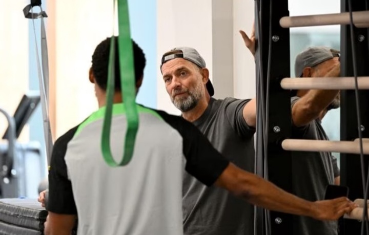 “He never visited my office” – Jurgen Klopp dismisses rumours of a Liverpool defender being transferred.