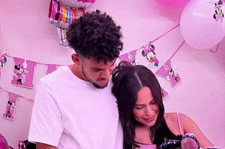 Hours after the heroics of the Liverpool forward, Luis Diaz’s girlfriend announces the birth of a baby girl.